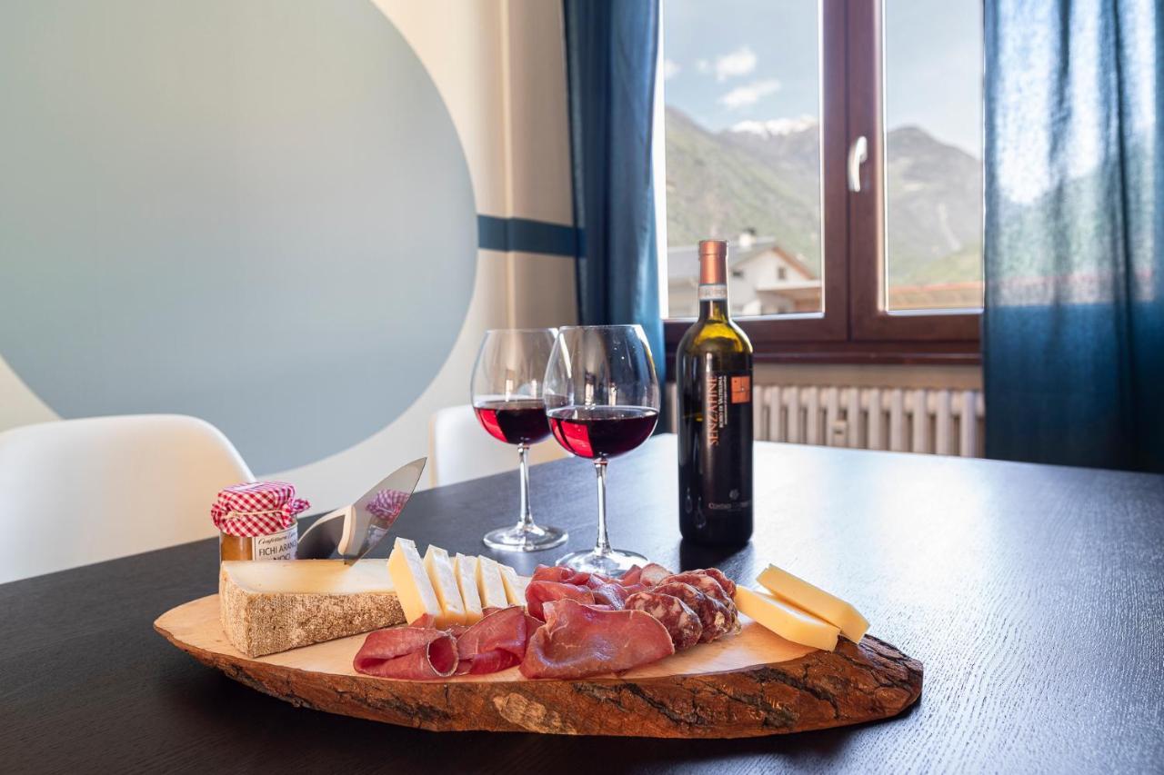 Loft Tirano 3Min Walk To Berninaexpress Apartment Exterior photo
